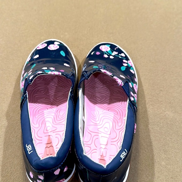 JBU by Jambu Garden Ready - Picture 3 of 9